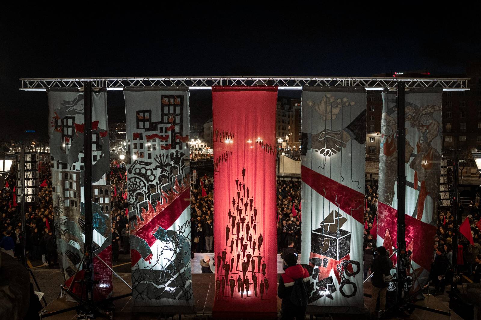 «Faxismoaren eta estatuen autoritarismoaren aurka» (2026)